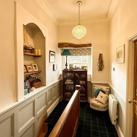 Wingrove - Sleeps 8 펜션 Morland