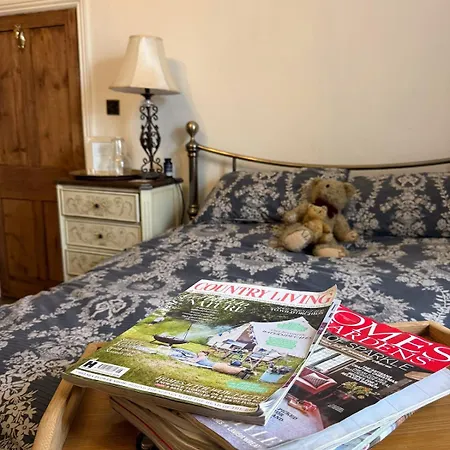 Wingrove - Sleeps 8