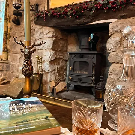 펜션 Wingrove - Sleeps 8